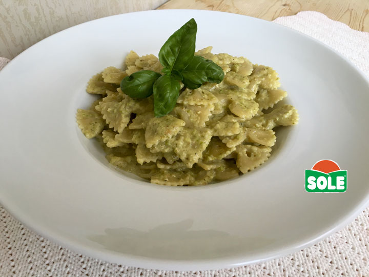 farfalle con crema di zucchine