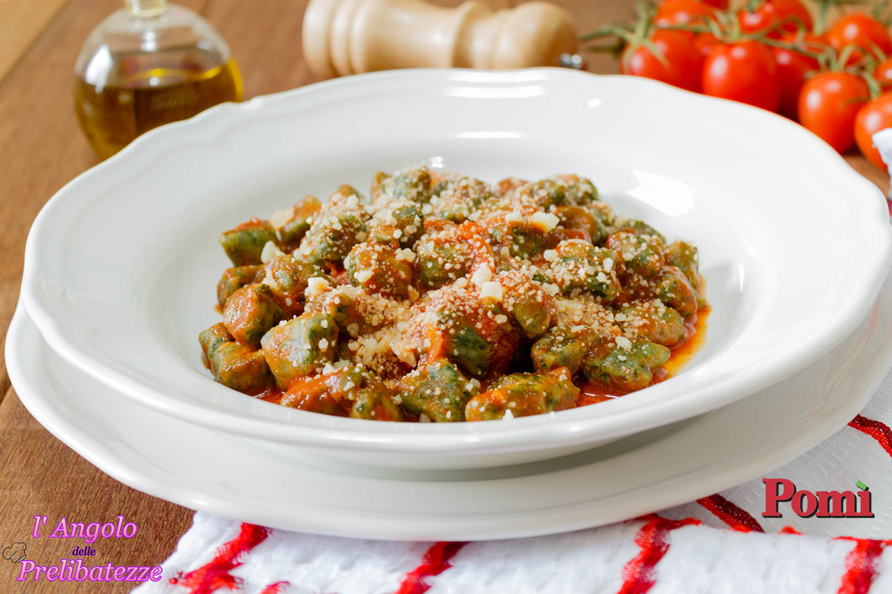 gnocchetti-verdi-al-pomodoro