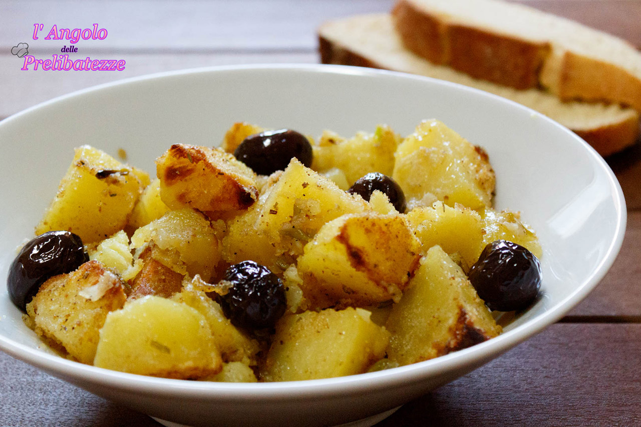 patate-al-forno-rustiche-e-sabbiose