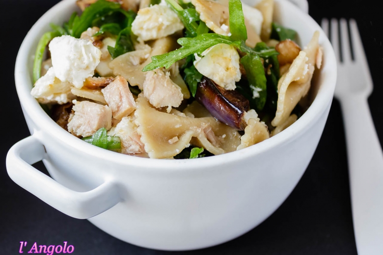 farfalle-con-melanzana-rucola-tonno-e-ricotta-infornata-siciliana
