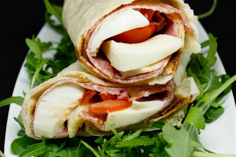 pan-piadina-con-esubero-di-lievito-madre-ed-olio-di-semi