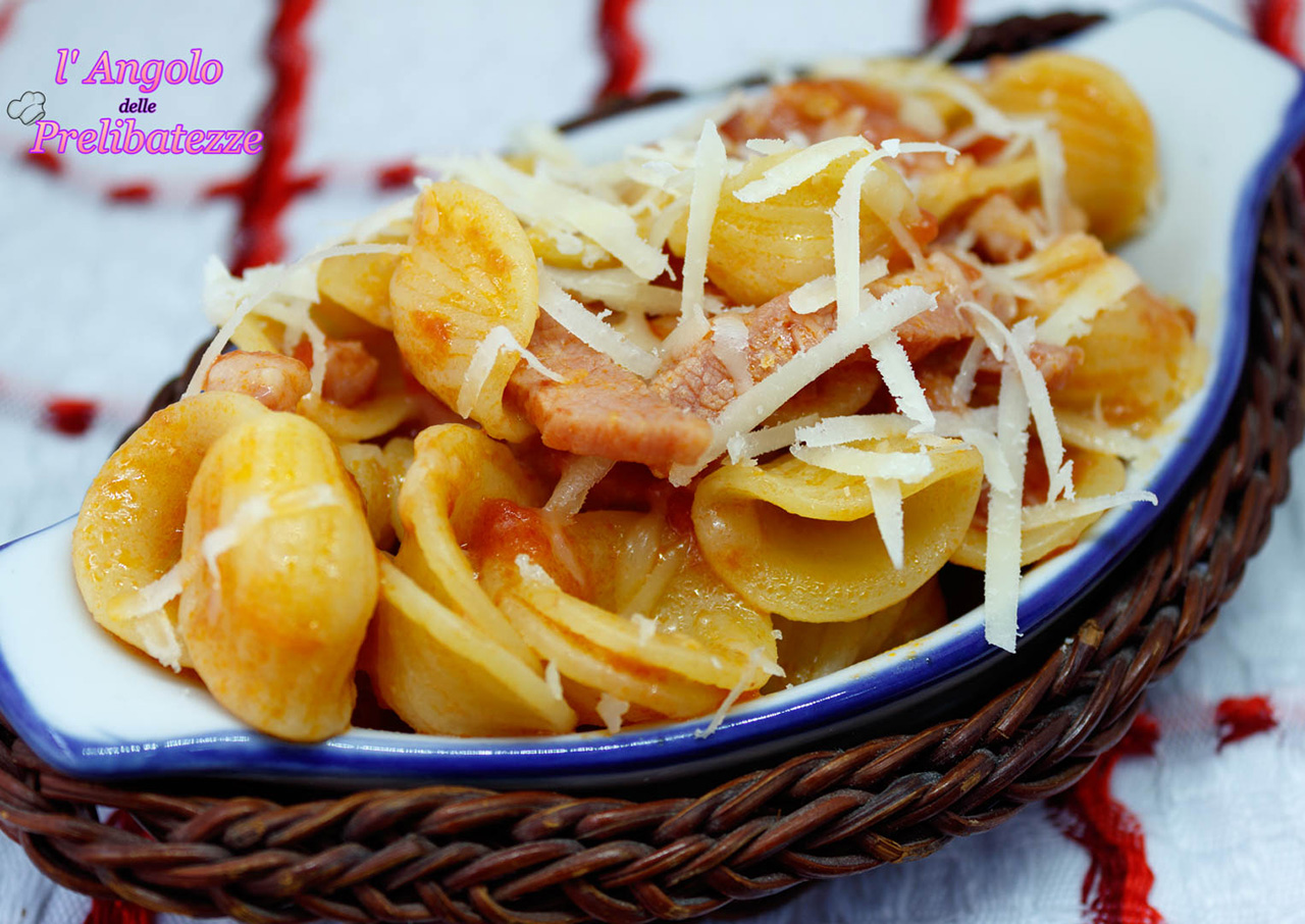 orecchiette-trafilate-al-bronzo-con-sugo-di-pancetta