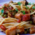 pasta-con-sugo-alla-boscaiola-di-porcini