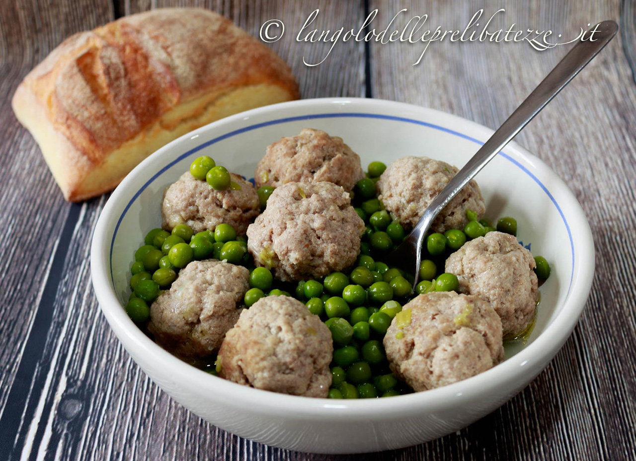 Polpette In Umido Con Piselli Delizioso Comfort Food D Inverno L Angolo Delle Prelibatezze
