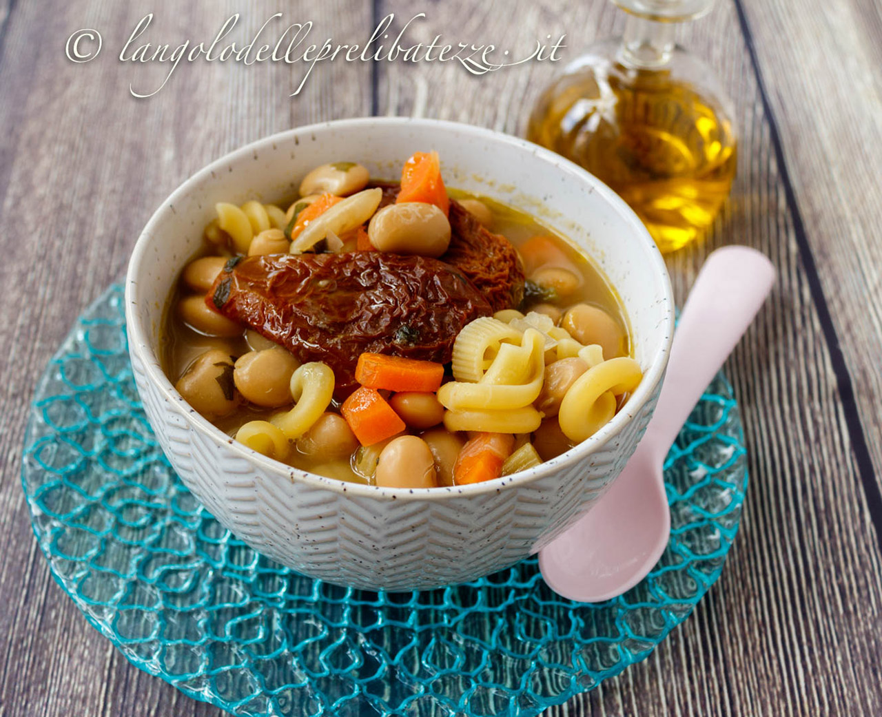 ricette pasta con fagioli bianchi di spagna