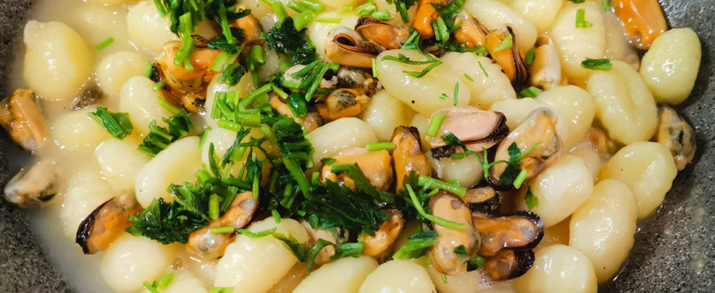 Gnocchi di patate e cozze (tutto in tegame) | l'Angolo delle Prelibatezze