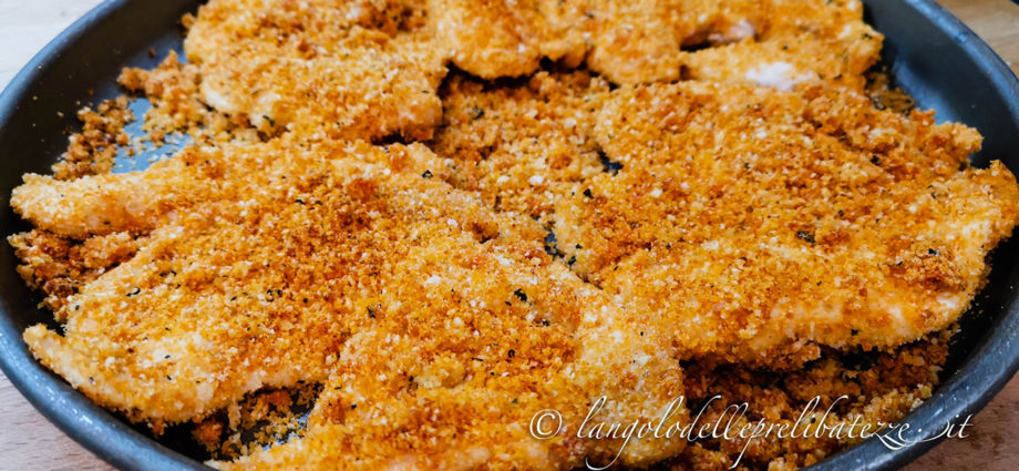 cotoletta-di-pollo-con-panatura-al-pomodoro